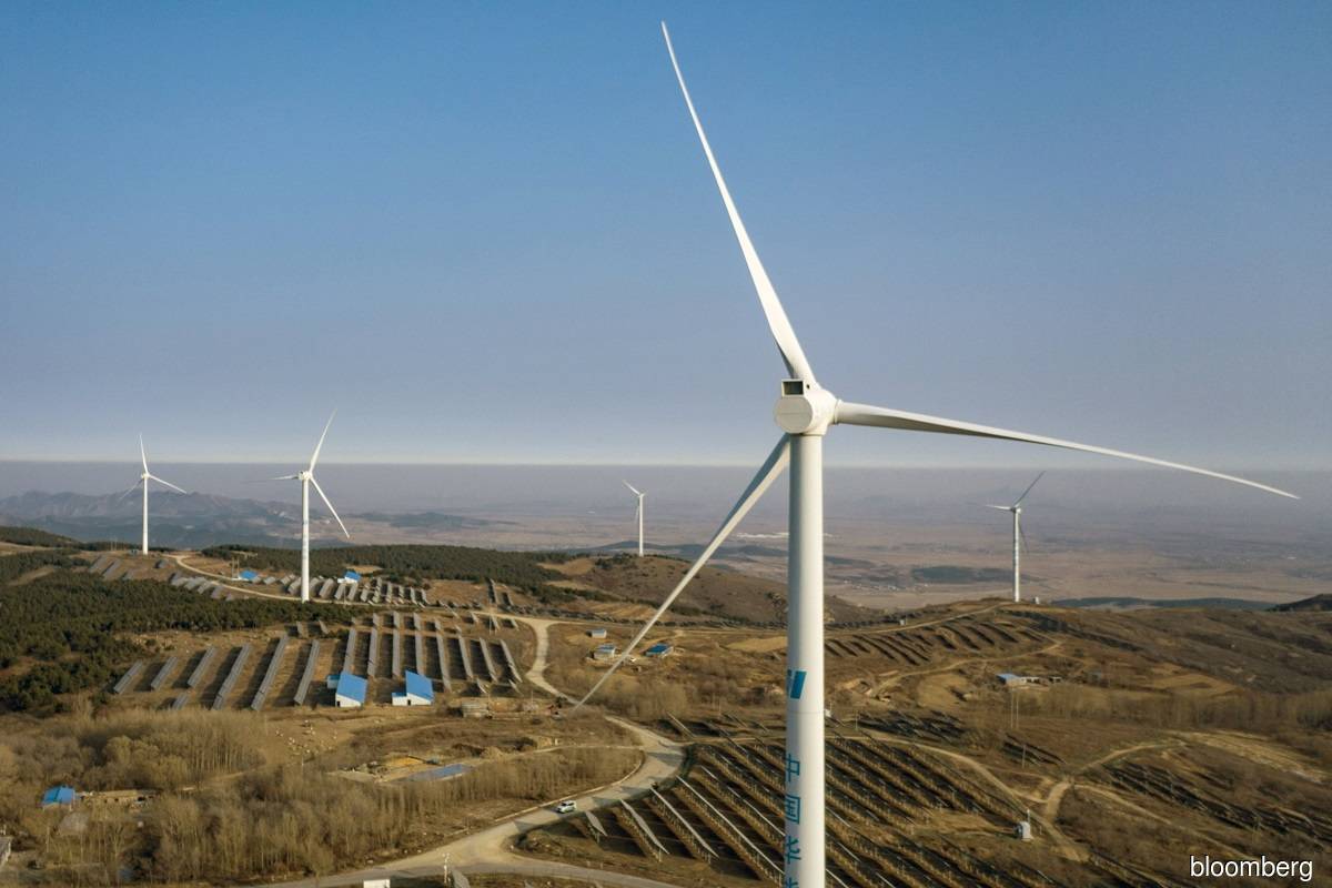 UN: Renewable energy jobs rose to nearly 13 million last year